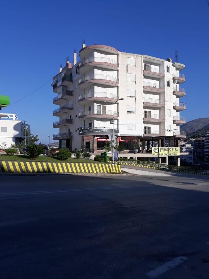 Alex Apartments Sarandë Eksteriør billede